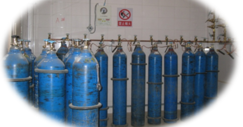 Pure oxygen, an emergency kit in the medical field